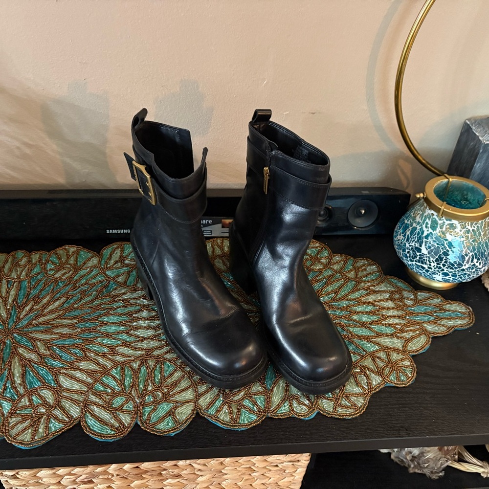Vince Camuto Black Leather Ankle Booties